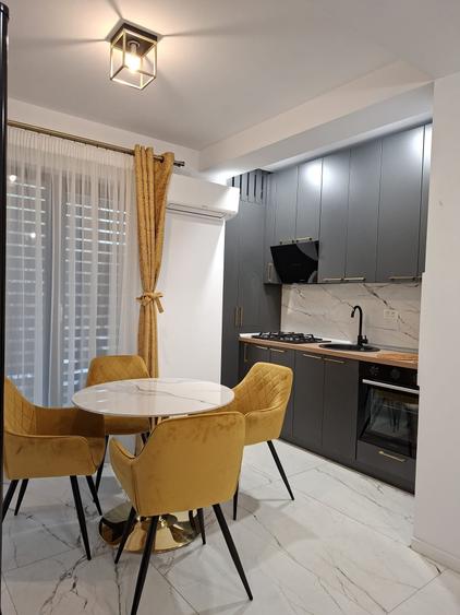 Apartament cu 2 camere nedecomandat în Teilor