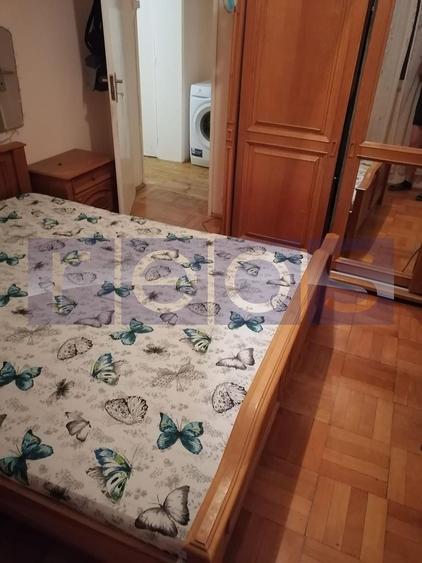 Apartament cu 3 camere, mobilat în Titan