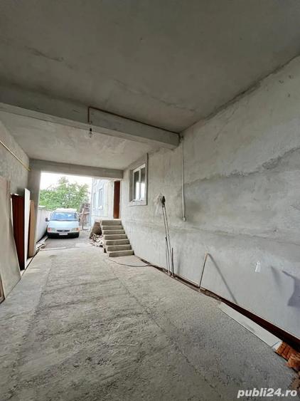 Casă cu 6 camere în Central