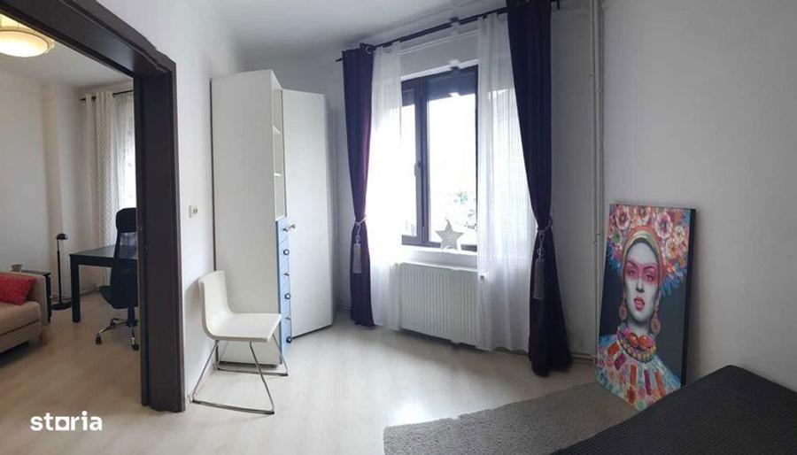 Apartament cu 3 camere în Tineretului