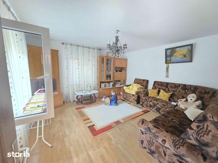 Casă cu 3 camere cu Teren 370 Mp în Turcheș