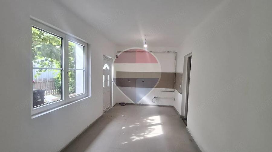 Casă cu 2 camere cu Teren 76 Mp în Central