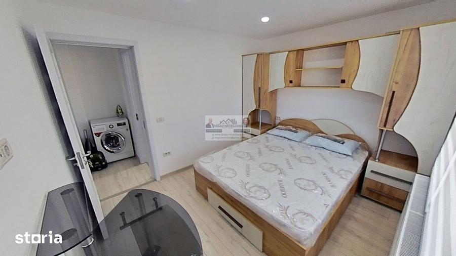Apartament cu 2 camere semidecomandat, mobilat în Central