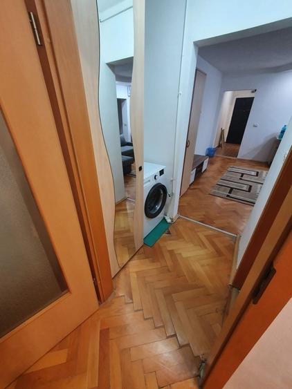 Apartament cu 2 camere semidecomandat în Spitalul Județean