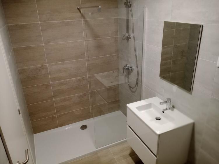 Apartament cu 2 camere decomandat în Ghencea