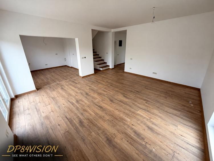 Casă cu 4 camere în Ghiroda