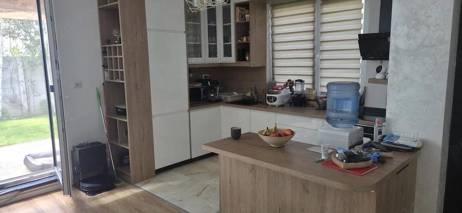 Casă cu Teren 395 Mp în Corbeanca
