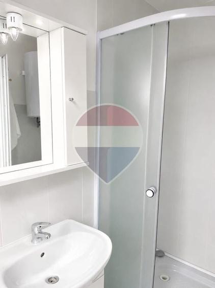 Casă individuală cu 3 camere cu Teren 117 Mp în Central