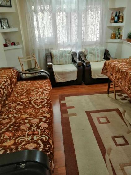 Apartament cu 4 camere decomandat în Coman