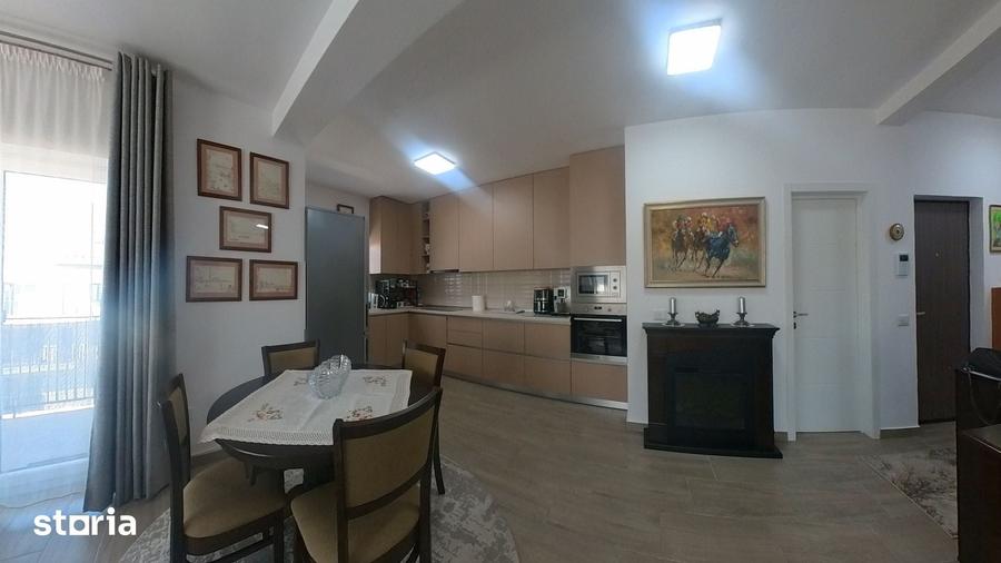 Apartament cu 3 camere în Tractorul