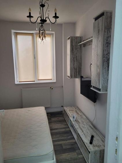 Apartament cu 3 camere decomandat în Dacia