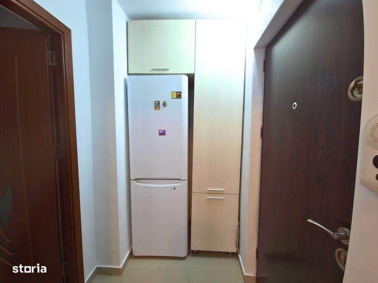 Apartament cu 2 camere semidecomandat în Traian