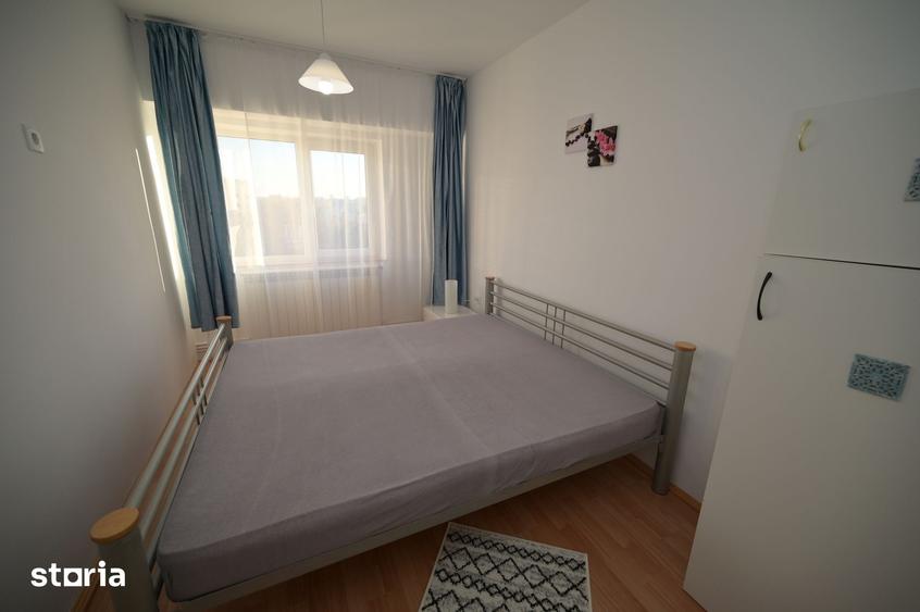 Apartament cu 4 camere decomandat în Delfinariu