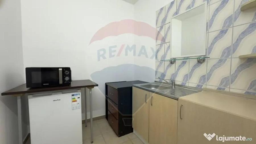 Spațiu comercial, de 48 mp, în Central
