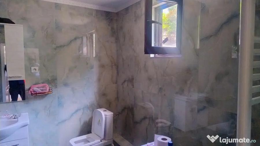 Casă cu 4 camere în Exterior Vest