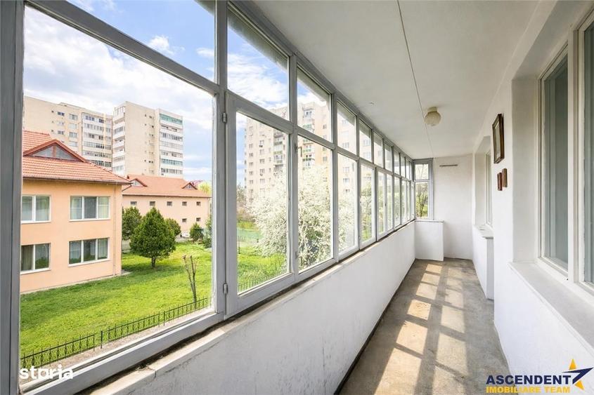 Apartament cu 2 camere, mobilat în Simeria