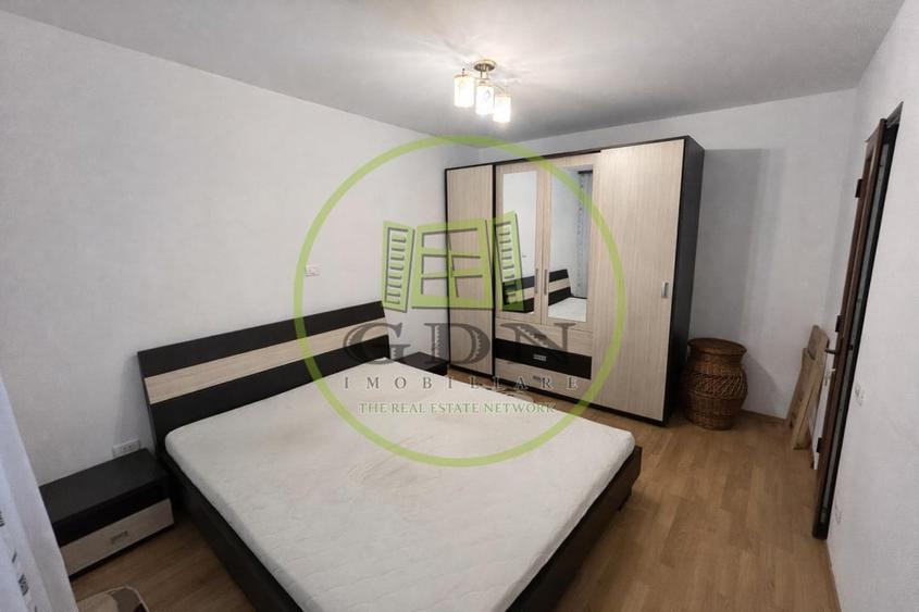 Apartament cu 2 camere semidecomandat, mobilat în Pajura