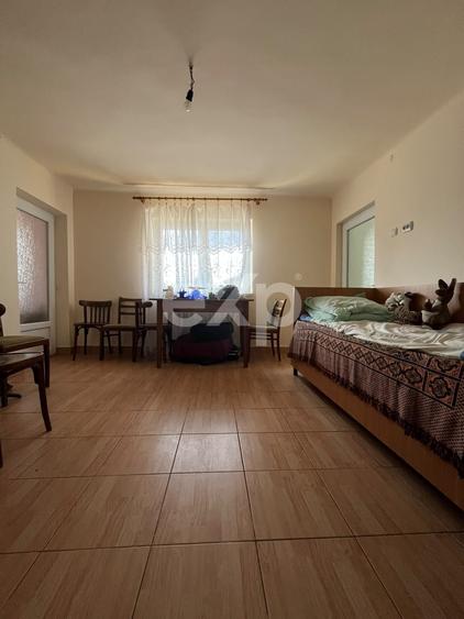 Casă individuală cu 3 camere cu Canalizare în Pucioasa
