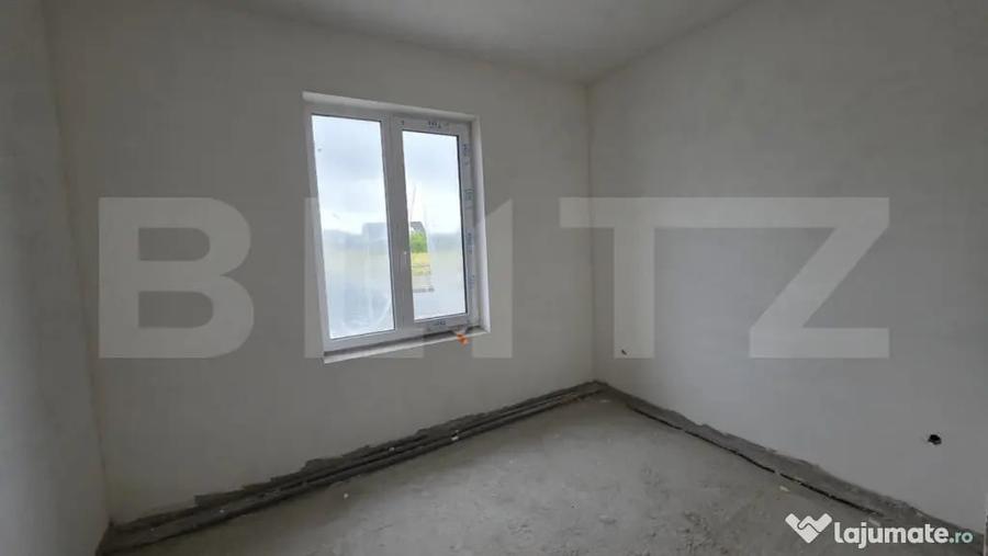 Casă cu 4 camere cu Teren 300 Mp în Unirea