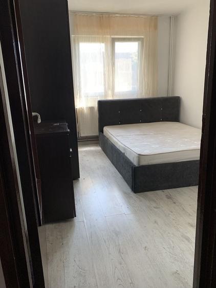 Inchiriez apartament 2 camere - 5