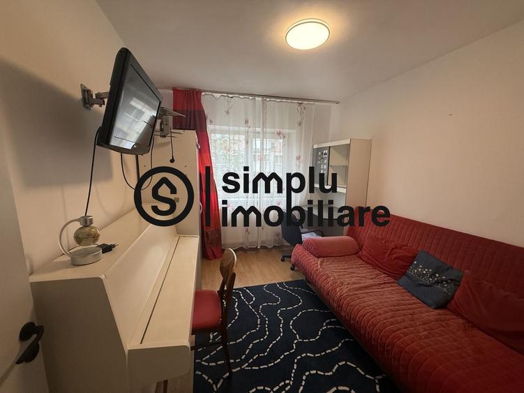 Apartament cu 3 camere decomandat, mobilat în Lăpuș
