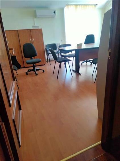 Apartament cu 4 camere semidecomandat în Bună Ziua