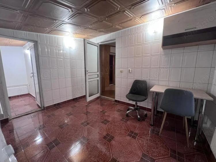 Apartament cu 5 camere decomandat în Gării