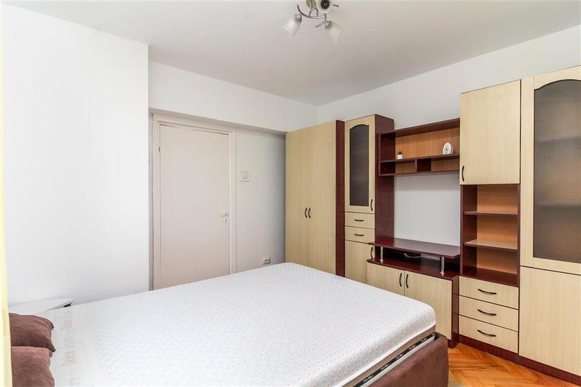 Piata Zorilor: 2 Camere decomandate, Parcare Inclusa | UMF - 4