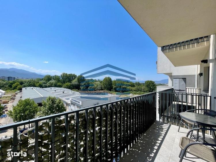 Apartament cu 3 camere decomandat în Noua