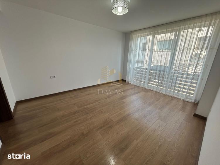 Casă cu 5 camere cu Teren 375 Mp în Europa