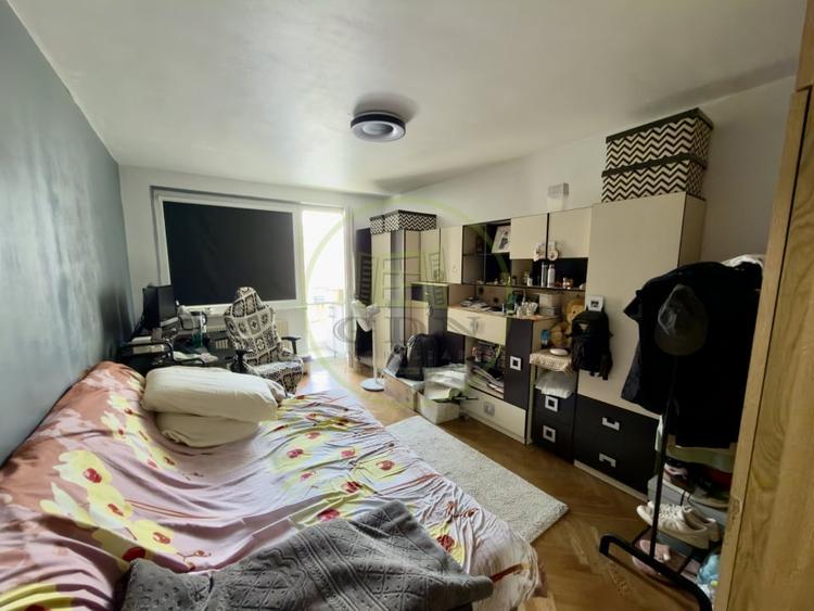 Apartament 2 camere, decomandat, 76.72 mp, Centru, zona Km 0 - 3