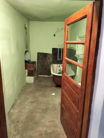 Casă cu Teren 387 Mp în Lumina