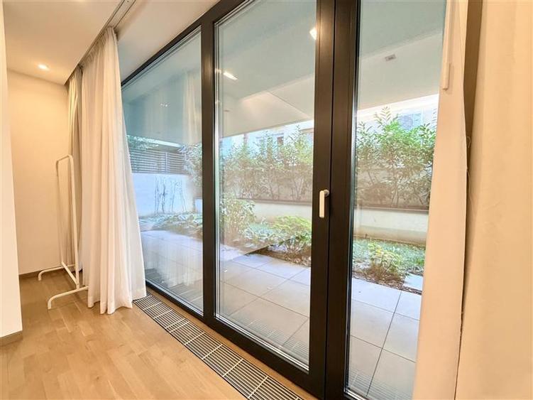 Apartament cu 4 camere decomandat, mobilat în Primăverii