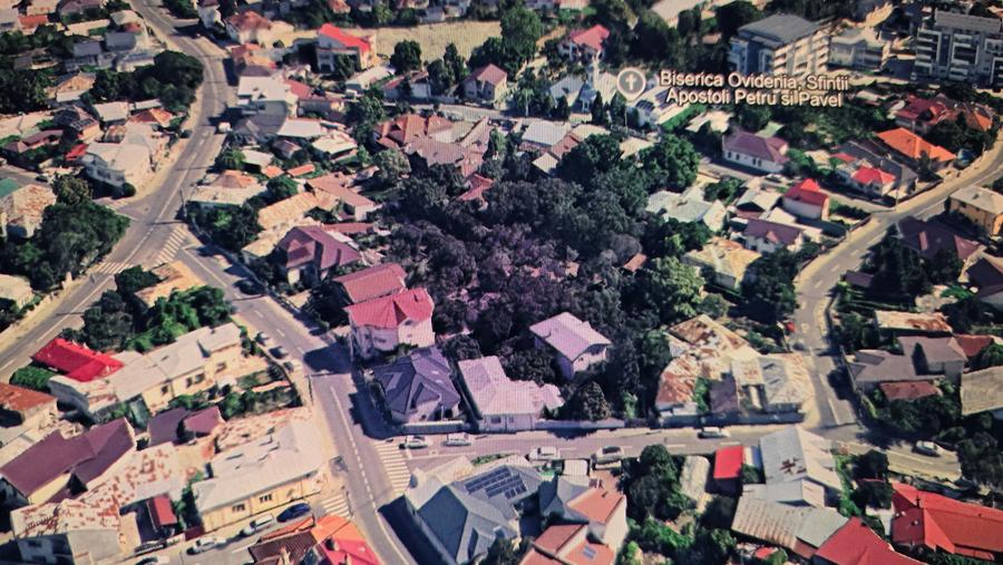 Casă cu 3 camere cu Canalizare în Central