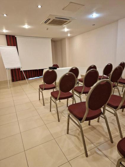 Spațiu comercial, de 3,336 mp, în Unirii