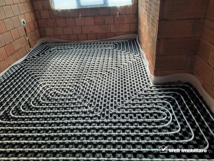 Casă individuală cu 3 camere cu Canalizare în Apahida