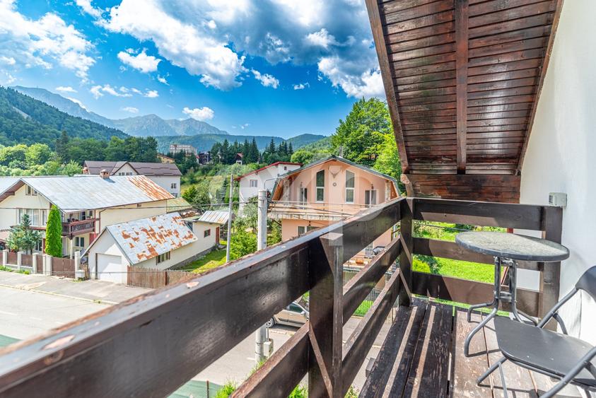 Casă individuală cu 7 camere cu Canalizare în Valea Azugii