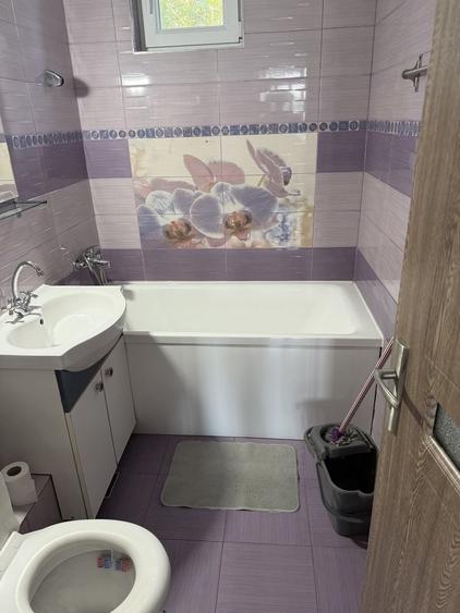 Apartament cu 2 camere semidecomandat în Calea București