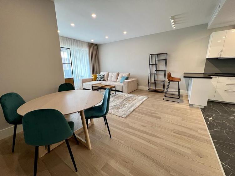 Apartament cu 2 camere decomandat în Pipera