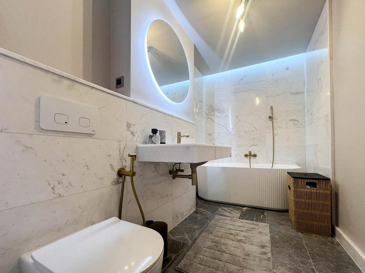 Apartament cu 2 camere semidecomandat, mobilat în Iancu Nicolae