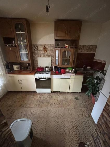 Casă cu 6 camere în Giurgiului