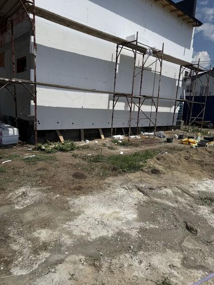 Casă cu 4 camere cu Teren 500 Mp în Cazasu