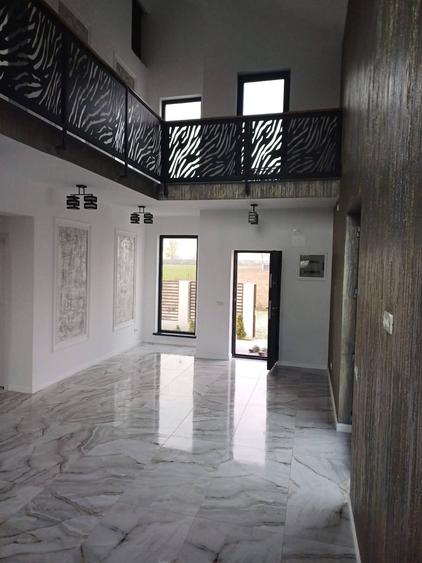 Casă cu 4 camere cu Teren 300 Mp în Vânători