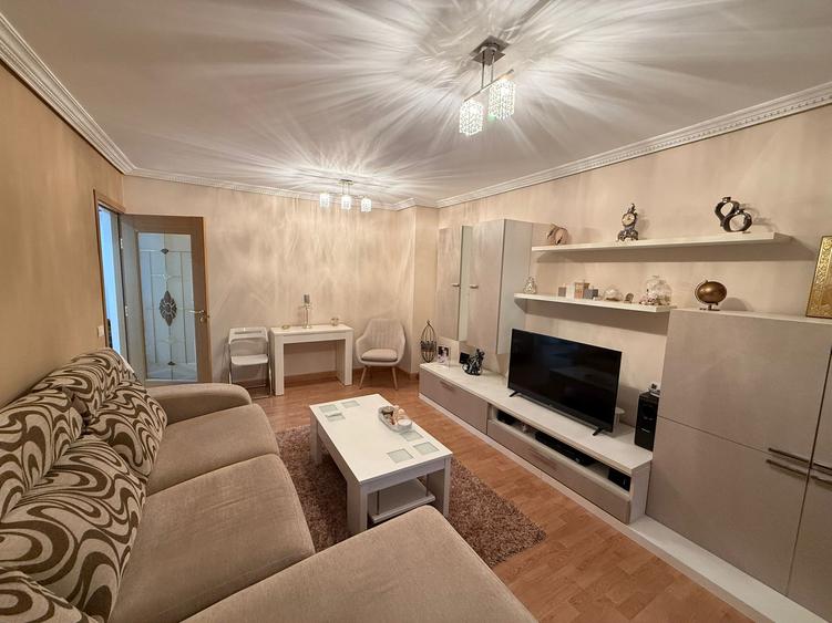 Apartament cu 2 camere decomandat în Sud