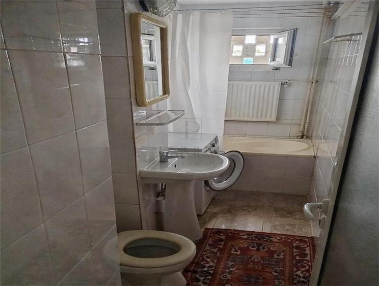 Apartament cu 2 camere semidecomandat în Șagului