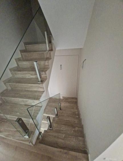Casă cu 5 camere cu Teren 250 Mp în Torontalului