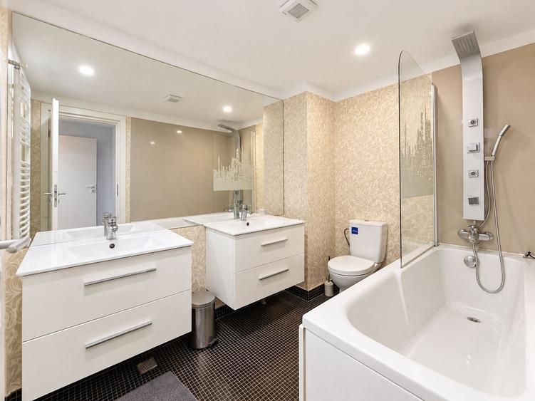 Apartament cu 3 camere decomandat, mobilat în Herăstrău