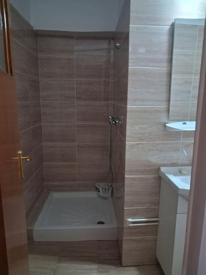 Apartament cu 4 camere decomandat, mobilat în 1 Mai