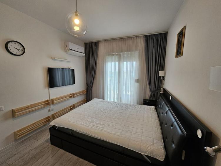 Apartament cu 3 camere decomandat în Crețuleasca