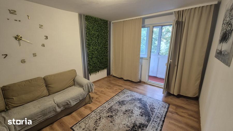 Apartament cu 2 camere decomandat în Tei